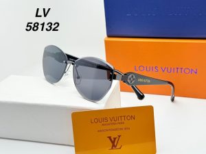 Louis Vuitton - Girls