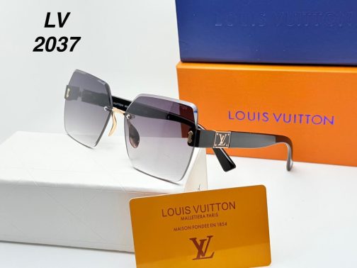 Louis Vuitton - Women - Image 2